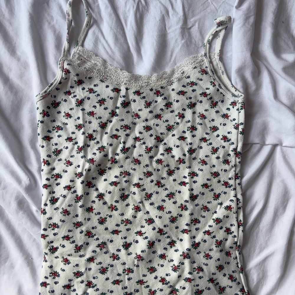 brandy melville flower tank